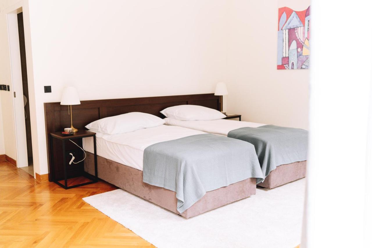 Suhopolje Dvorac Jankovic Bed & Breakfast エクステリア 写真
